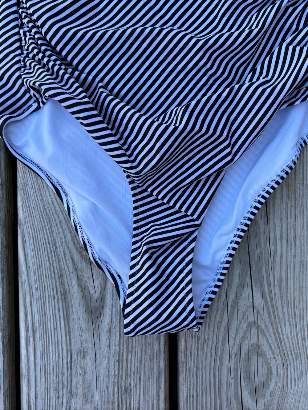 Cupshe One Piece Swimsuit Womens S Mixed Print Peach Black White Striped - Picture 3 of 8